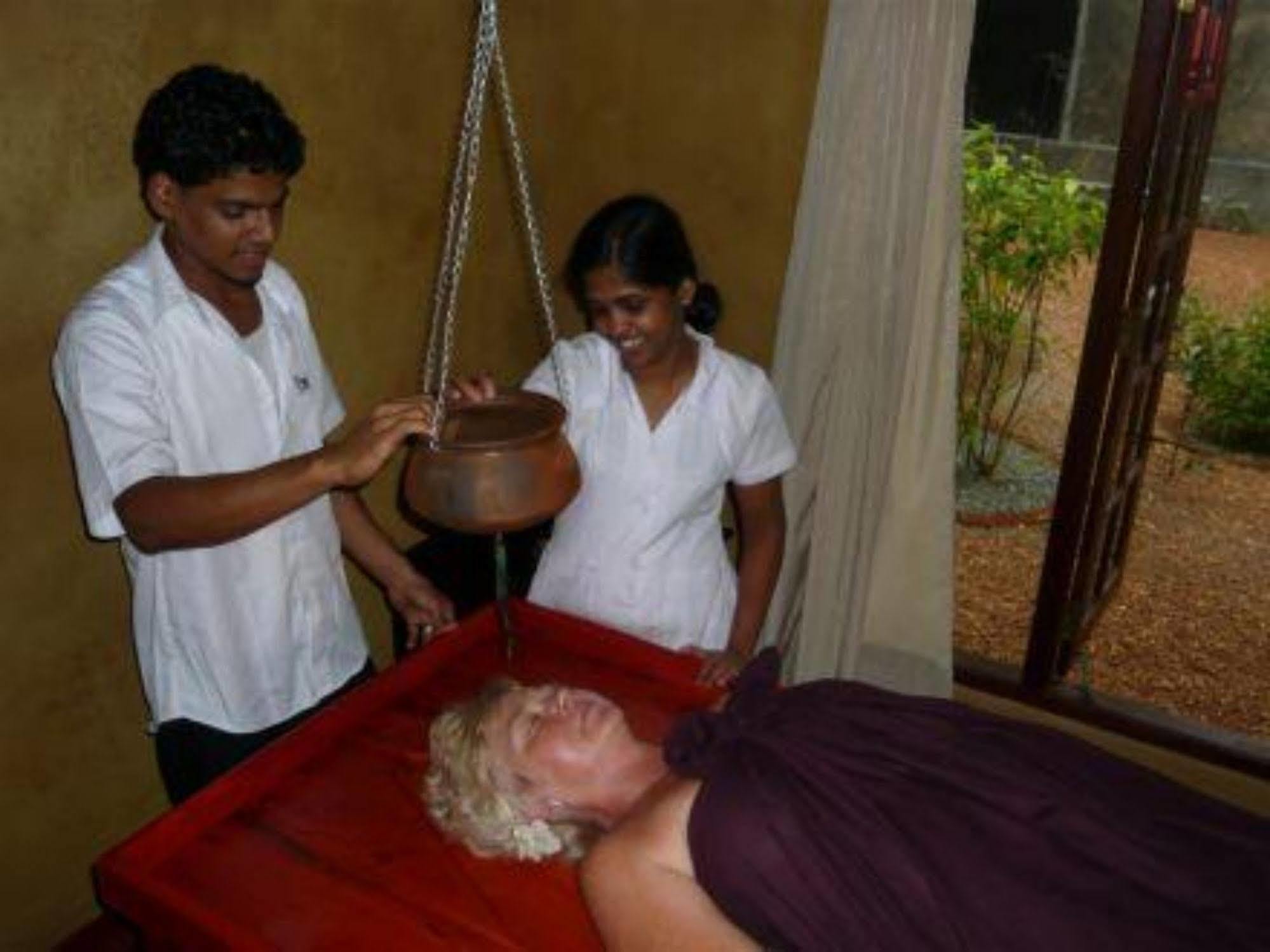 Hotel Bentota Village Buitenkant foto